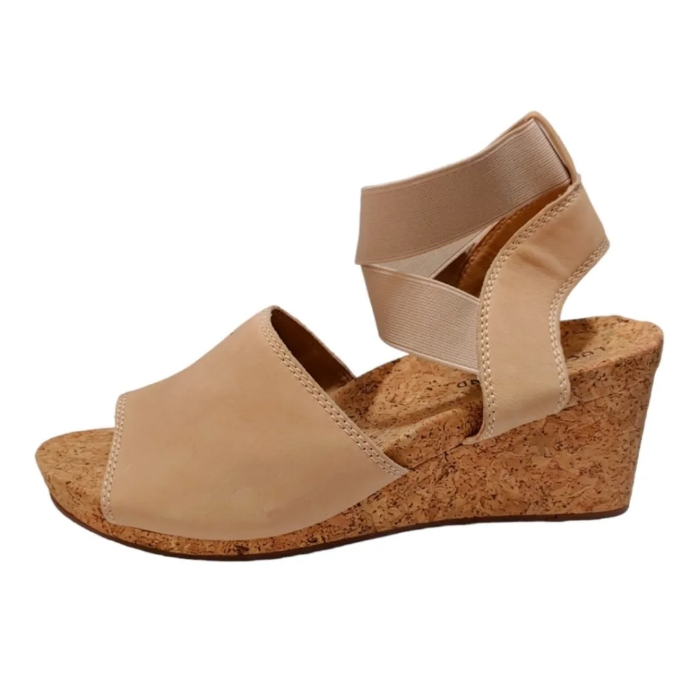Lucky Brand Kyla Tan Beige Ankle Strap Wedge Sandals Heels Women's Size 10